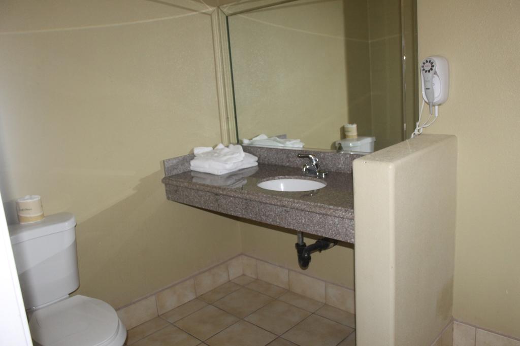 El Rancho Inn Hawthorne Quarto foto